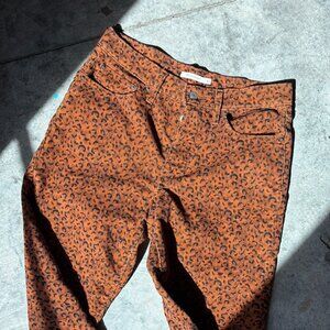 Levis Cheetah print courduroy wedie straight pant